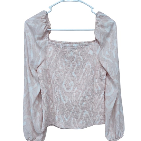 HALOGEN Blouse Size XS Pink Variegated Smocked Long Puff Sleeve In Scrollin New - Picture 3 of 5